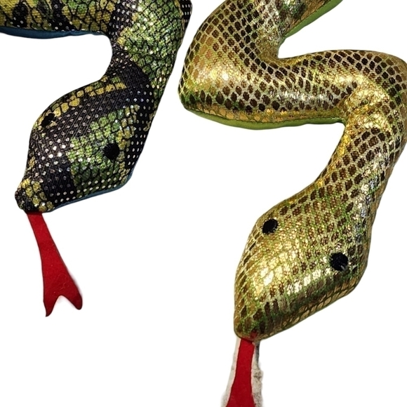Sand filled Snake toy shimmery animal reptiles lot of 2 New with tags - Picture 4 of 7